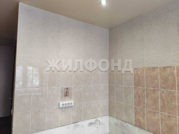 
   Продам 1-комнатную, 28.3 м², Сухарная ул, 68

. Фото 13.