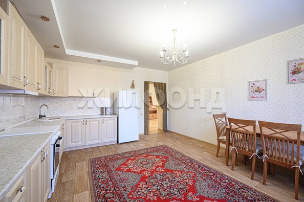 
   Продам 3-комнатную, 135.8 м², 1905 года ул, 59

. Фото 5.