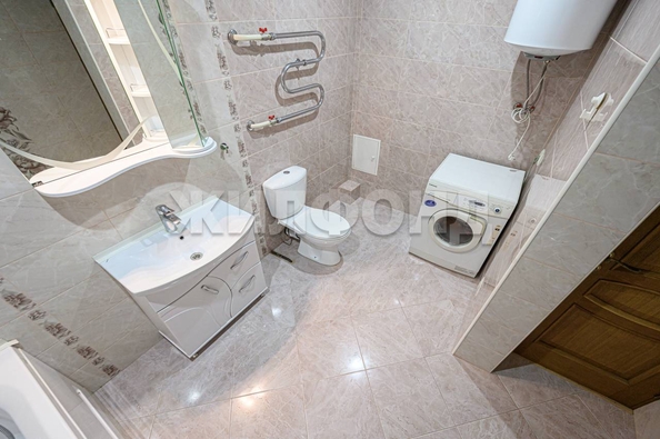 
   Продам 3-комнатную, 135.8 м², 1905 года ул, 59

. Фото 11.