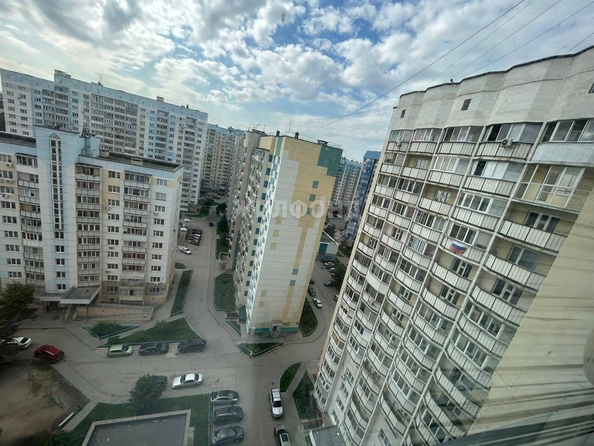 
   Продам 1-комнатную, 39.7 м², Горский мкр, 72

. Фото 8.