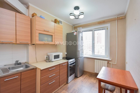 
   Продам 2-комнатную, 47.7 м², Линейная ул, 33/3

. Фото 1.