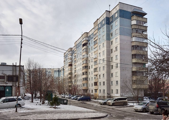 
   Продам 3-комнатную, 74.1 м², Лазурная ул, 2

. Фото 25.