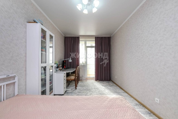 
   Продам 3-комнатную, 92.8 м², Блюхера ул, 71б

. Фото 25.