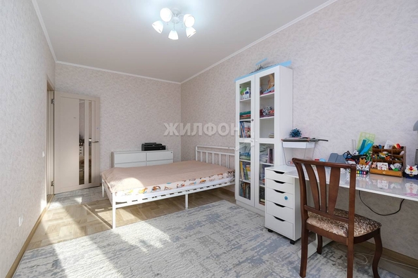 
   Продам 3-комнатную, 92.8 м², Блюхера ул, 71б

. Фото 26.