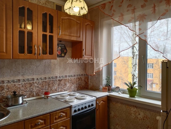 
   Продам 1-комнатную, 29.7 м², Зорге ул, 119

. Фото 1.