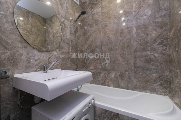 
   Продам 2-комнатную, 43 м², Бориса Богаткова ул, 185/1

. Фото 14.