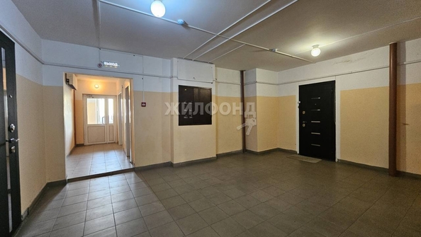 
   Продам 1-комнатную, 39.9 м², Николая Сотникова ул, 11/1

. Фото 13.