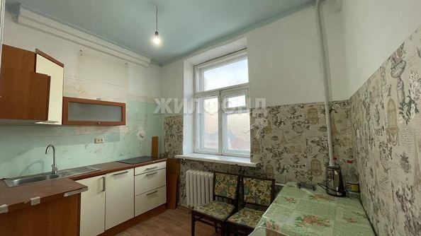 
   Продам 3-комнатную, 55 м², Бурденко ул, 27

. Фото 1.