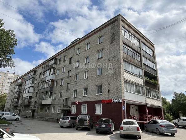 
   Продам 1-комнатную, 30.3 м², Забалуева ул, 11

. Фото 11.