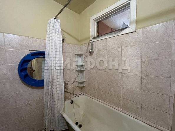 
   Продам 1-комнатную, 30.2 м², Есенина ул, 21

. Фото 8.