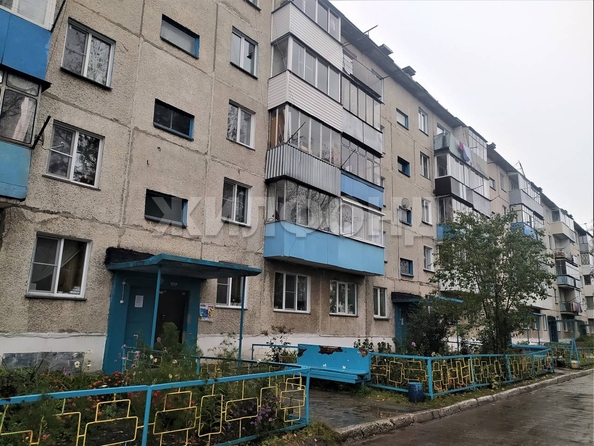 
  Продается 1-комн. квартира, 30.2 м², Есенина ул, д. 21
. Фото 2.
