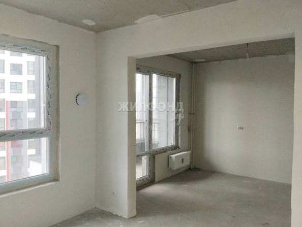 
   Продам 1-комнатную, 28 м², Связистов ул, 162/1

. Фото 1.