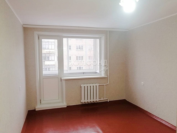 
   Продам 2-комнатную, 44 м², Немировича-Данченко ул, 4/3

. Фото 2.