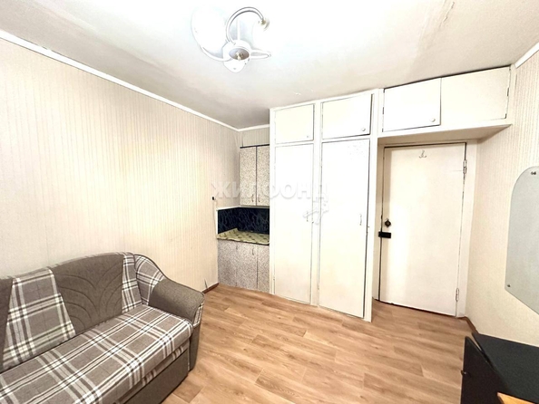 
   Продам секционку, 11.5 м², Дмитрия Донского ул, 23

. Фото 3.