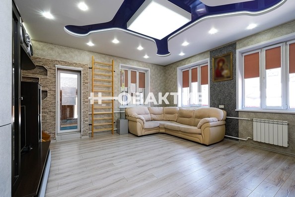 
   Продам коттедж, 490 м², Новосибирск

. Фото 6.