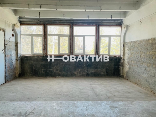 
   Продам помещение свободного назначения, 275.7 м², Петухова ул, 79

. Фото 4.