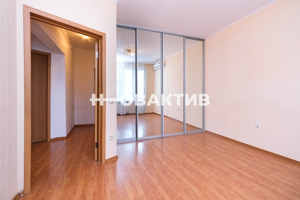 
   Продам 1-комнатную, 39.3 м², Горский мкр, 67

. Фото 12.