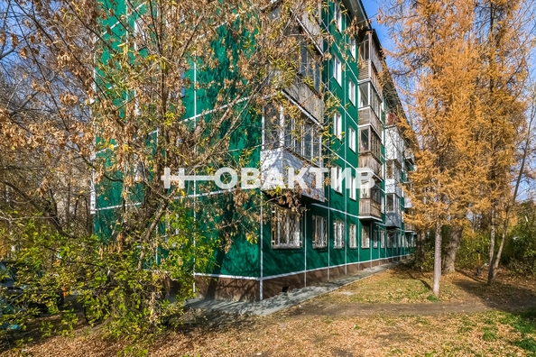 
   Продам 2-комнатную, 42.8 м², Есенина ул, 49

. Фото 2.