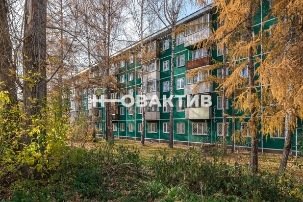 
   Продам 2-комнатную, 42.8 м², Есенина ул, 49

. Фото 20.