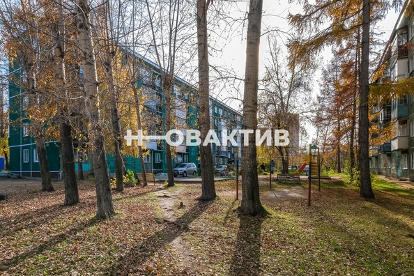 
   Продам 2-комнатную, 42.8 м², Есенина ул, 49

. Фото 21.