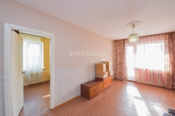 
   Продам 3-комнатную, 60.8 м², Кропоткина ул, 136

. Фото 3.