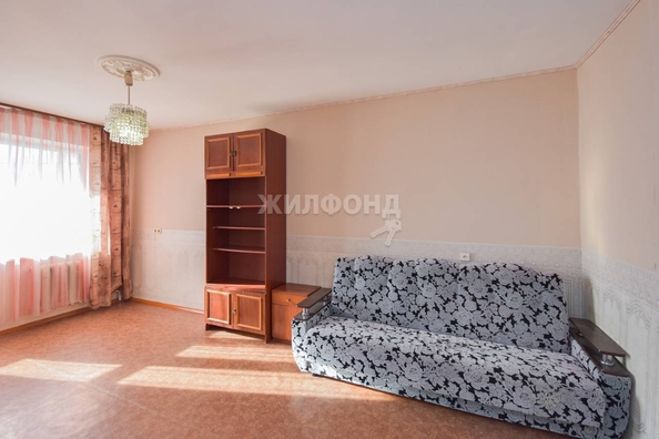 
   Продам 3-комнатную, 60.8 м², Кропоткина ул, 136

. Фото 4.