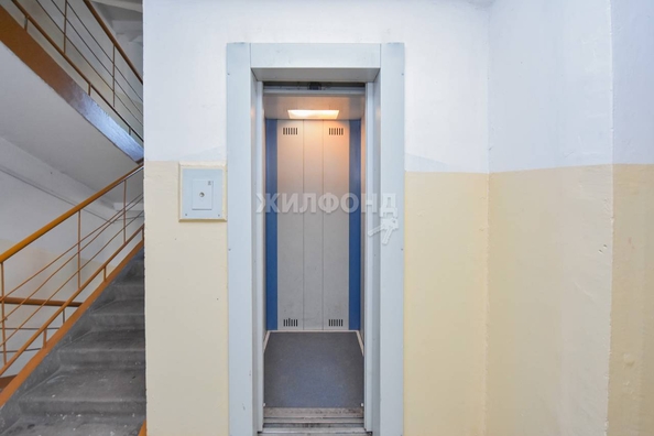 
   Продам 3-комнатную, 60.8 м², Кропоткина ул, 136

. Фото 30.