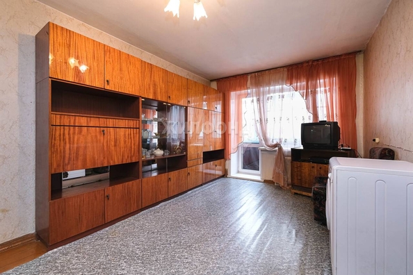 
   Продам 3-комнатную, 55.6 м², Мичурина ул, 23

. Фото 3.