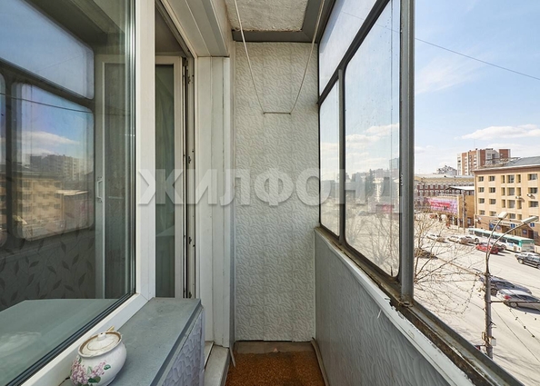 
   Продам 2-комнатную, 43.3 м², Красный пр-кт, 70

. Фото 9.