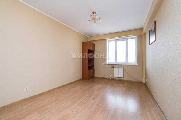 
   Продам 1-комнатную, 41.6 м², Горский мкр, 6

. Фото 2.