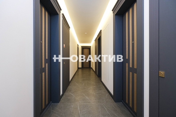 
   Продам 2-комнатную, 60 м², Красный пр-кт, 220

. Фото 20.