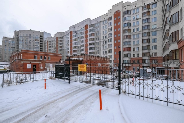 
   Продам 4-комнатную, 123.2 м², Зыряновская ул, 55

. Фото 37.