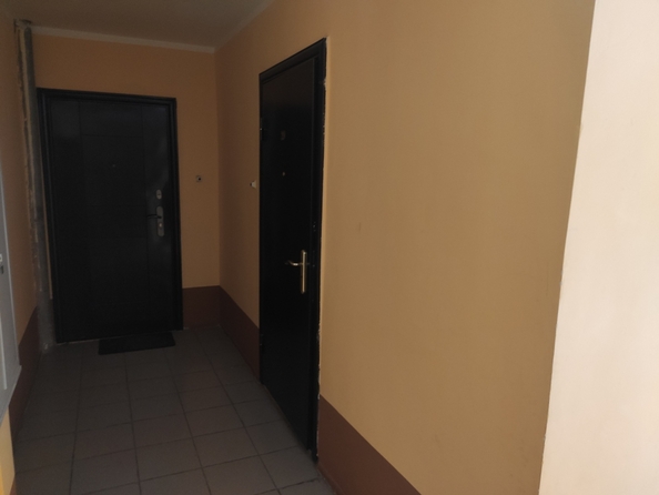 
   Продам 1-комнатную, 37 м², Ключ-Камышенское Плато ул, 18/1

. Фото 9.