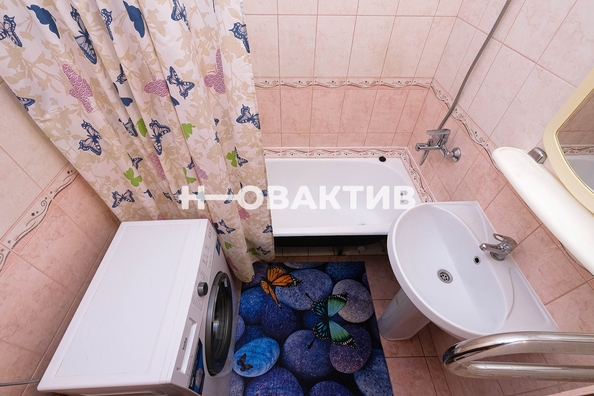 
   Продам 1-комнатную, 38 м², Ключ-Камышенское Плато ул, 20

. Фото 21.