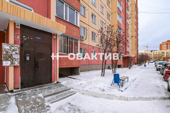 
   Продам 1-комнатную, 38 м², Ключ-Камышенское Плато ул, 20

. Фото 25.