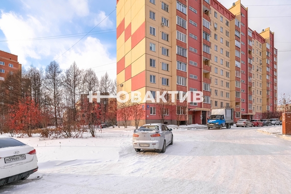 
   Продам 1-комнатную, 38 м², Ключ-Камышенское Плато ул, 20

. Фото 27.