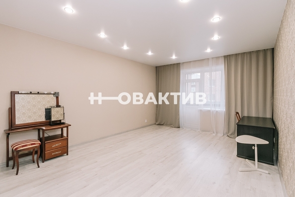 
   Продам 1-комнатную, 40 м², Воскресная ул, 37/1

. Фото 1.