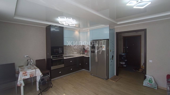 
   Продам 2-комнатную, 43.6 м², Стрижи мкр, 1

. Фото 3.