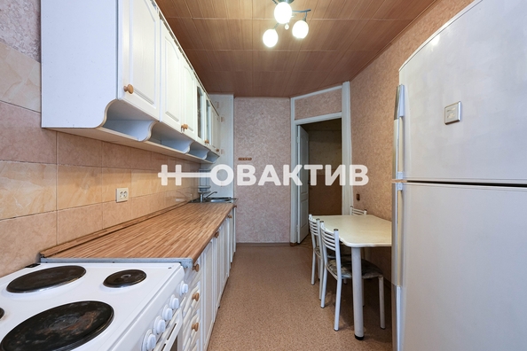 
   Продам 4-комнатную, 75.9 м², Немировича-Данченко ул, 2/1

. Фото 15.