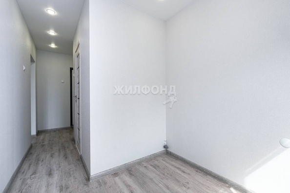 
   Продам 1-комнатную, 29 м², Кропоткина ул, 136

. Фото 11.