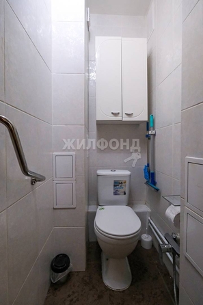 
   Продам 2-комнатную, 59.2 м², 2-й (4 мкр.) кв-л, 204/2

. Фото 10.