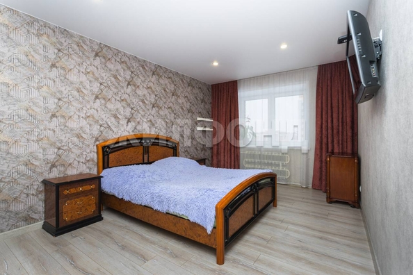 
   Продам 3-комнатную, 82.2 м², 2-й (4 мкр.) кв-л, 230

. Фото 9.