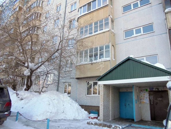 
   Продам 4-комнатную, 73 м², Лазурная ул, 14

. Фото 10.