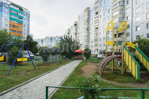 
  Продается 4-комн. квартира, 73 м², Лазурная ул, д. 14
. Фото 6.