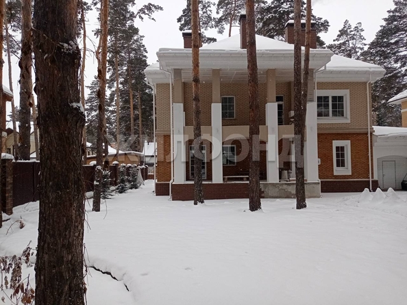 
   Продам дом, 565.6 м², Бердск

. Фото 7.