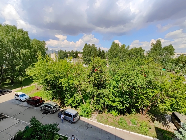 
   Продам 2-комнатную, 47.5 м², Краснообск, 52

. Фото 5.