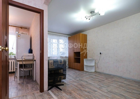 
   Продам 1-комнатную, 33.8 м², Есенина ул, 59

. Фото 3.