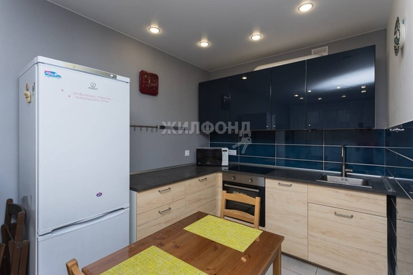 
   Продам 1-комнатную, 37.3 м², Дунаевского ул, 14/1

. Фото 9.