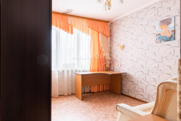 
   Продам 3-комнатную, 60.6 м², Вокзальная ул, 2

. Фото 18.