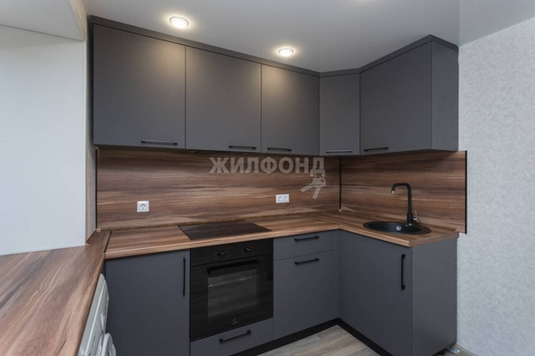 
   Продам 2-комнатную, 42 м², Гоголя ул, 233/1

. Фото 7.